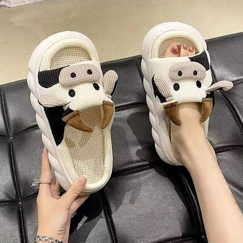 NUEVAS PANTUFLAS CON DISEÑO DE VAQUITA
