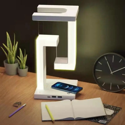 Nueva Lámpara LumiDesk Pro™: Combina diseño artístico con carga inalámbrica